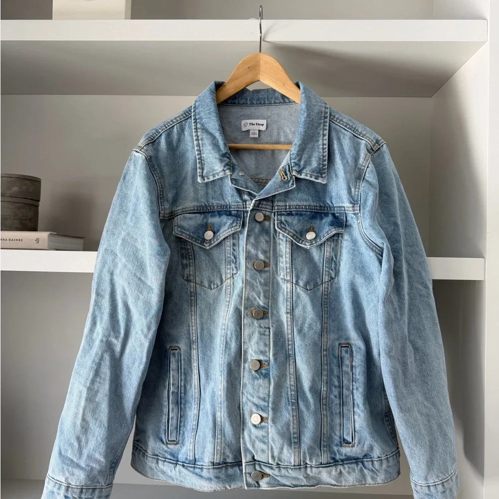 Denim Jacket - Women's Classic Jean Jacket size L - Picture 5 of 8
